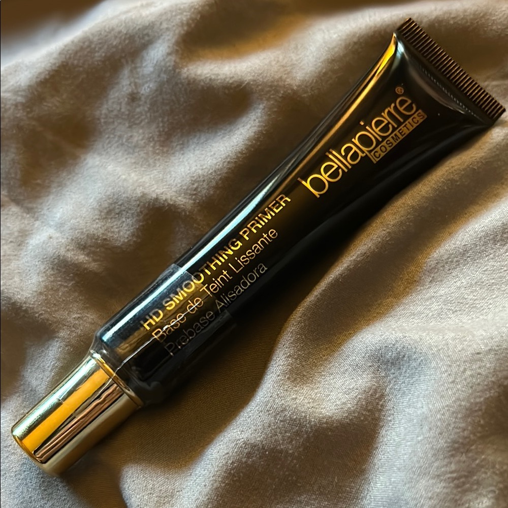 HD Smoothing Primer - Black and Gold